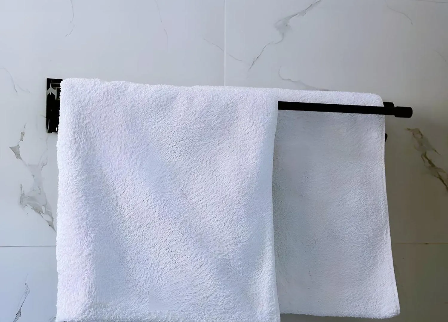 Izana Homes Kampala Condo アパート